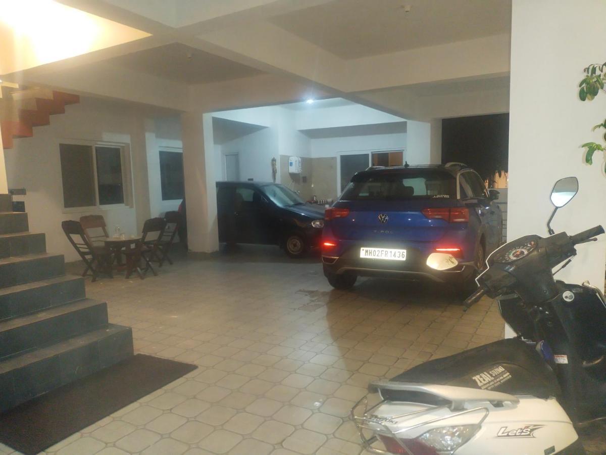 The Two Bedroom House Мадикери Екстериор снимка